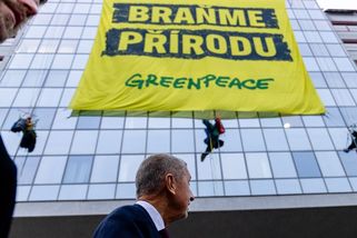 Božská komedie aneb Motoristé Sobě na ministerstvu životního prostředí - Médium.cz